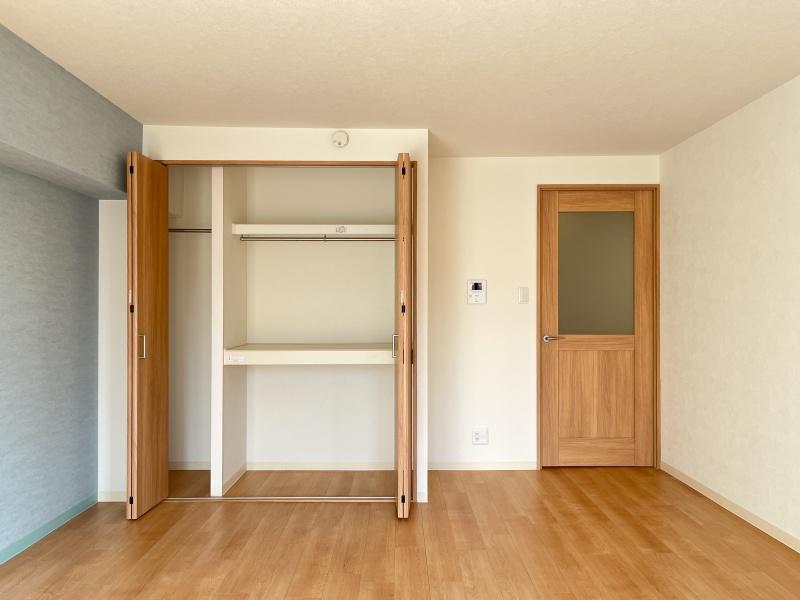 大阪市都島区中野町4丁目の賃貸物件/一人暮らしには十分な大きさの収納。