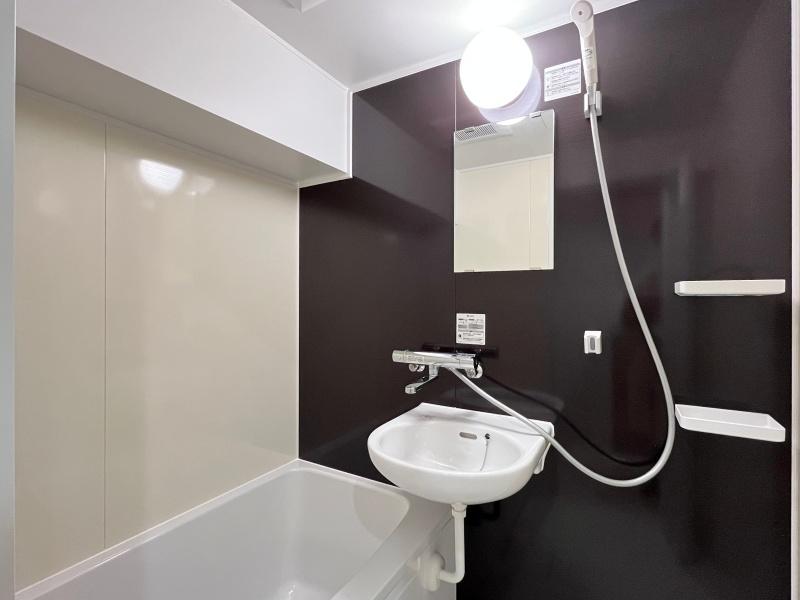 大阪市都島区中野町4丁目の賃貸物件/浴室。