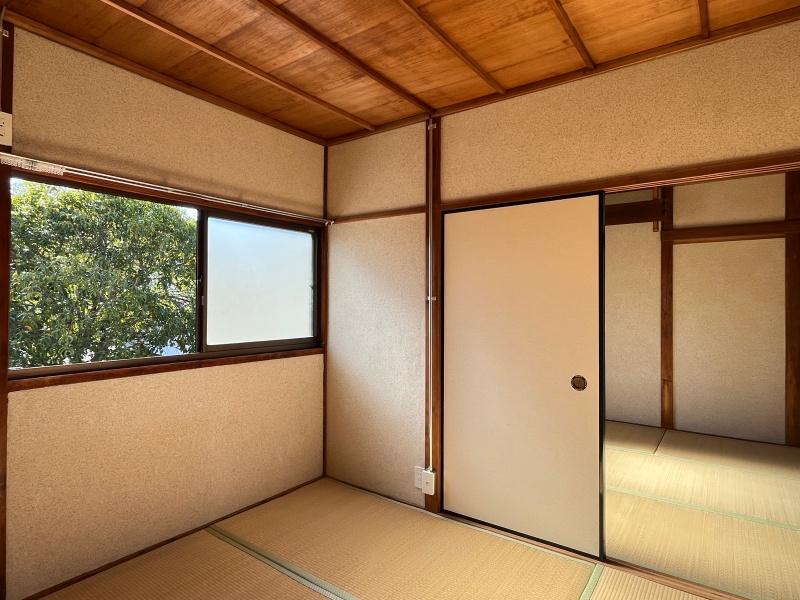 大阪市都島区大東町2丁目 の賃貸物件/東側は4.5畳。