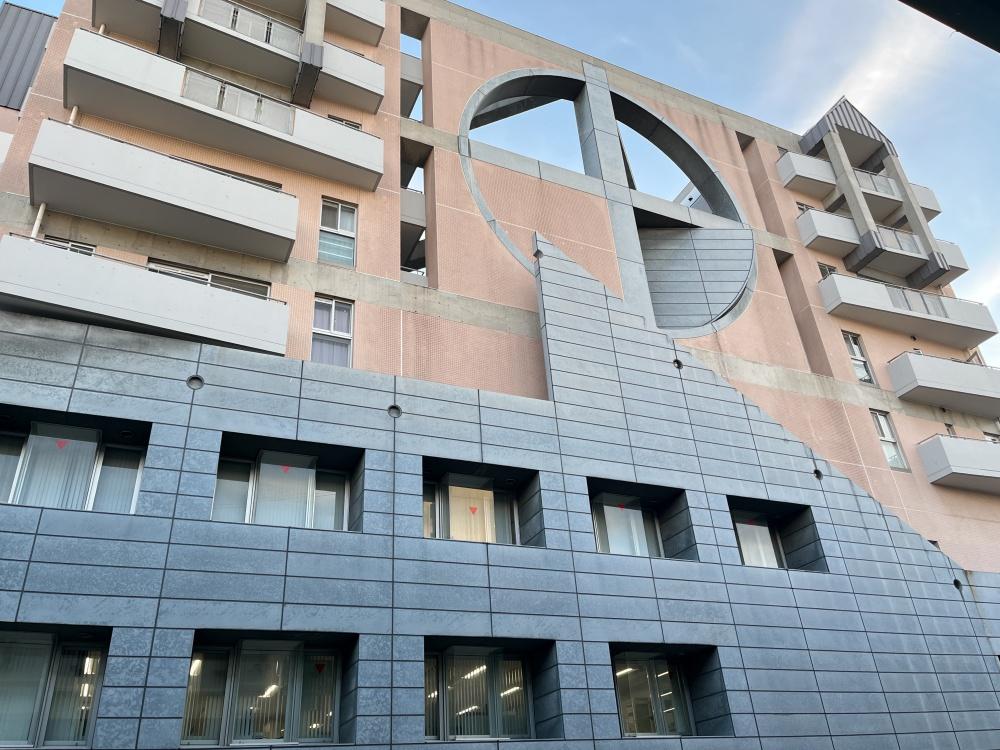 大阪府大阪市東成区中道1丁目の賃貸物件/意匠を凝らした外観。