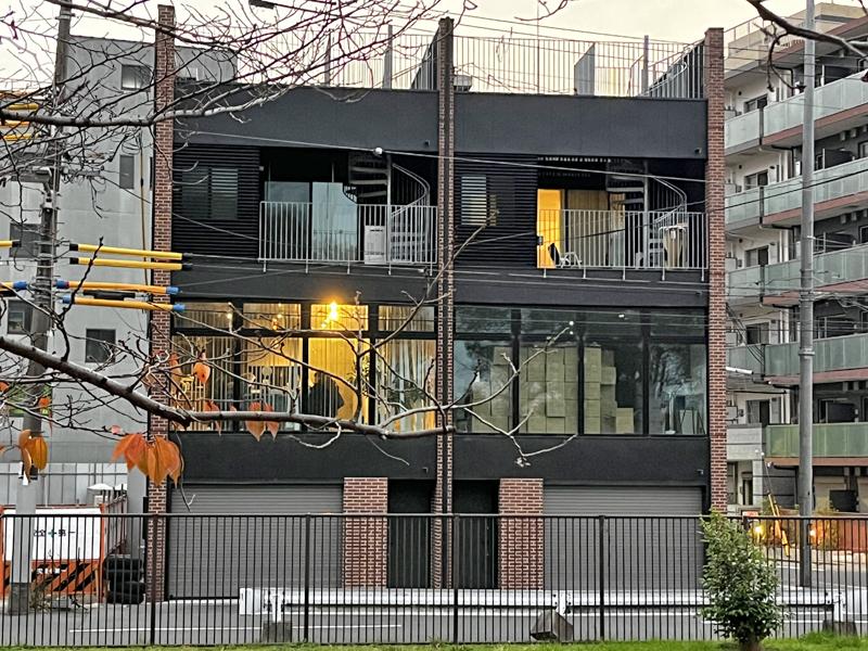 大阪市北区長柄東3丁目の賃貸物件/駅からは遠いものの、公園前の静かな立地。