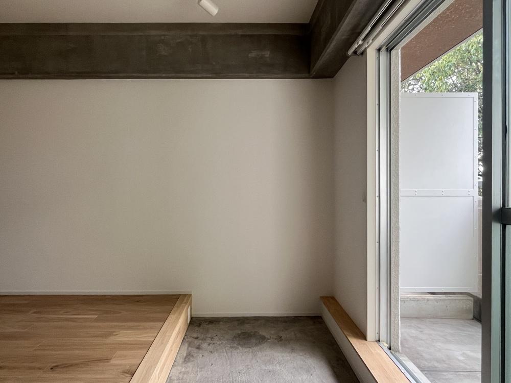  大阪府守口市土居町の賃貸物件/406：蹴上部分の収め方が変わり、スッキリとした印象です。