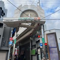  大阪府守口市土居町の賃貸物件/ポポラーレ土居商店街。お肉屋さんやパン屋さん、喫茶店なども。