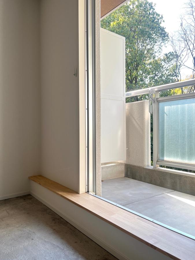  大阪府守口市土居町の賃貸物件/窓を開けると広がる、土間セカンドリビング！内外の色味をこだわったリノベーション。