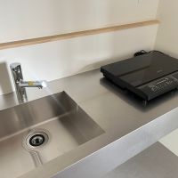  大阪府守口市土居町の賃貸物件/キッチン。＊もう一口、卓上IHが付属します。