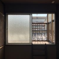 東大阪市小若江1の賃貸物件/バルコニーに上がれます。