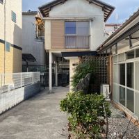 大阪府枚方市池之宮２丁目の賃貸物件/縁側からは庭が臨めます。