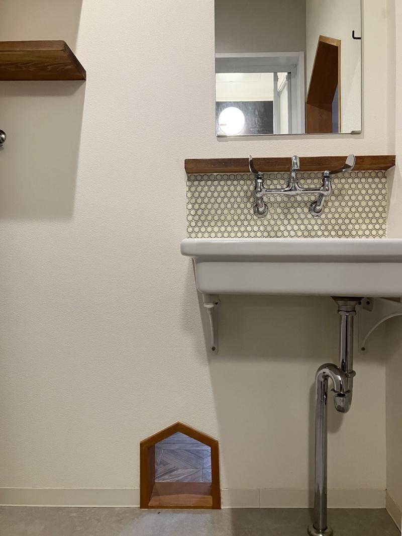 大阪府守口市大久保町２丁目の賃貸物件/朝の準備も猫と一緒に。