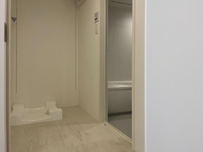 大阪府大阪市北区天神橋3丁目の売買物件/脱衣室と洗面は独立。
