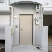 大阪府豊中市上新田の売買物件/なんだか可愛い玄関。