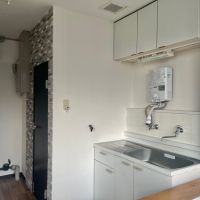 大阪府大阪市天王寺区四天王寺２丁目の賃貸物件/3階にはキッチン・トイレありますし