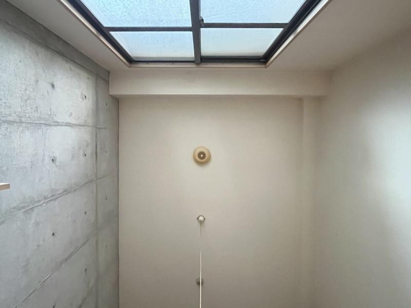 大阪府大阪市西区靱本町2丁目の賃貸物件/見上げてみたり。