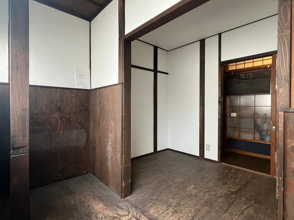 大阪市天王寺区空堀町の賃貸物件/案外いろんなものを置けそう。