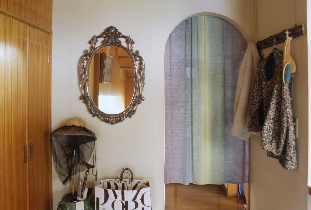 堺市南区原山台4丁の売買物件/アーチの開口がかわいい洗面入口。