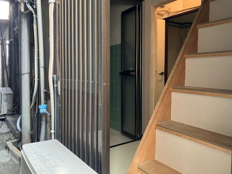 大阪市城東区東中浜１丁目の賃貸物件/店舗区画を通らずに1階のお風呂へ行くために。