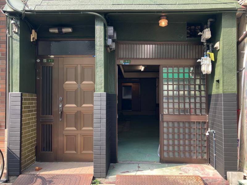 大阪市城東区東中浜１丁目の賃貸物件/右と左で動線を分けられる。