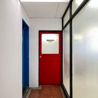 大阪市西区土佐堀3丁目の売買物件/ポップな共用部にもときめきます。