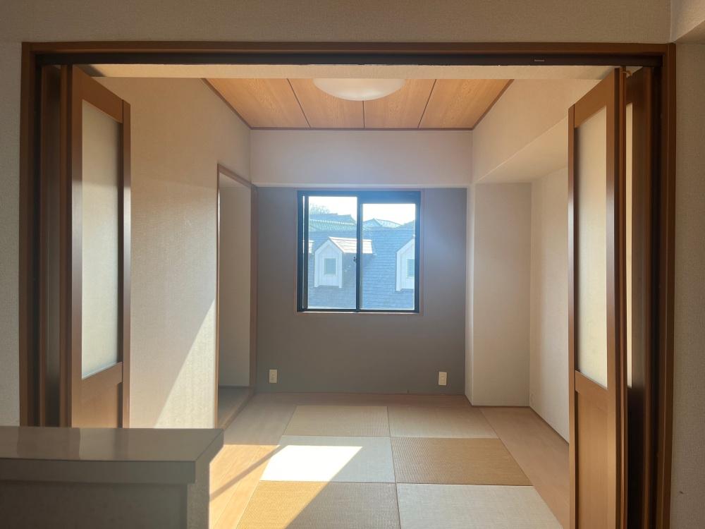 大阪府枚方市菊丘町の売買物件/モダンな和室もあるし