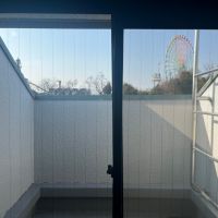 大阪府枚方市菊丘町の売買物件/ひらパーが見えるミニバルコニー