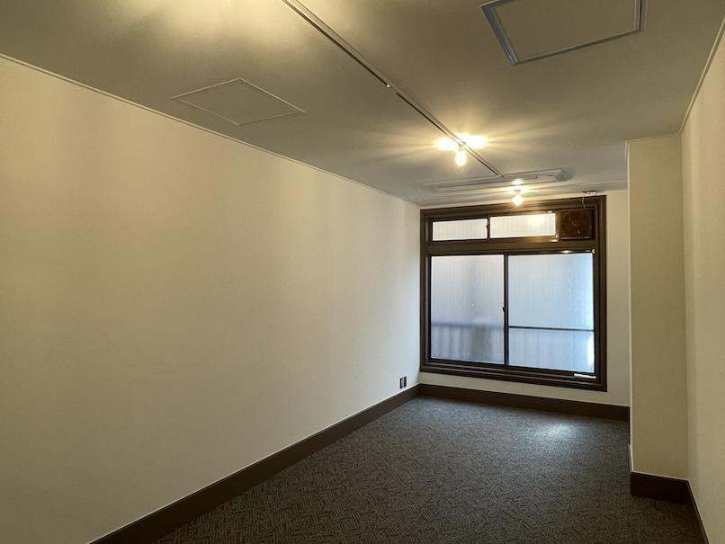 大阪市西区江戸堀1丁目の賃貸物件/シンプルな内装。