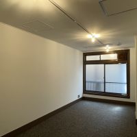 大阪市西区江戸堀1丁目の賃貸物件/シンプルな内装。