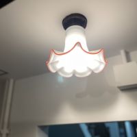 大阪市西区江戸堀1丁目の賃貸物件/共用部の照明。長い間倉庫に眠っていたものを再度取り付けしたそう。