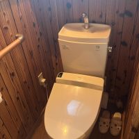 東大阪市東石切町２丁目の賃貸物件/1階共用トイレ。アトリエ使用の方はこちらを利用。