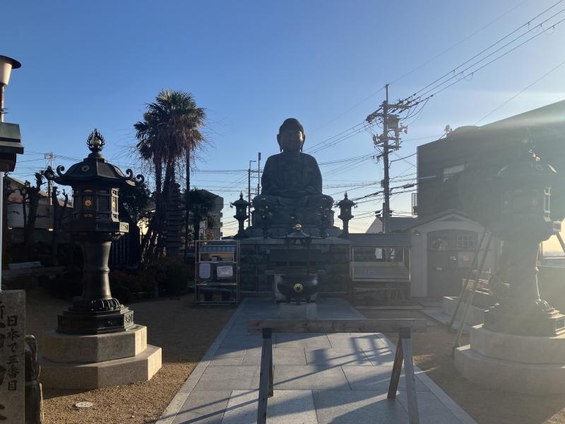 東大阪市東石切町２丁目の賃貸物件/大仏さまも見守っています。