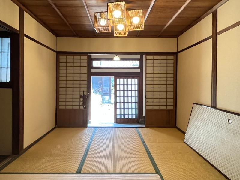 大阪市西淀川区福町2丁目の賃貸物件/玄関前にも和室があります。