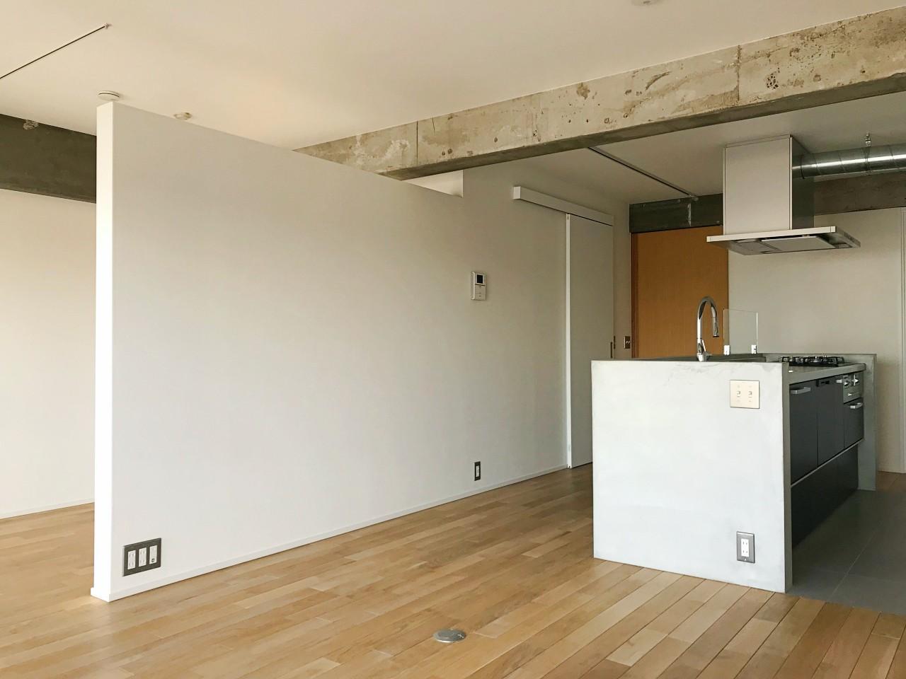 大阪市港区弁天4丁目の賃貸物件/ベッドスペースはリビングとゆるくしきって