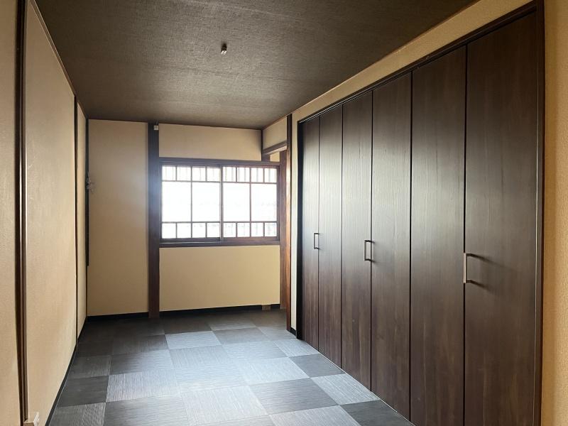 大阪市西淀川区福町2丁目の賃貸物件/隣の洋室には収納もたっぷり。