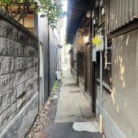 大阪市西淀川区福町2丁目の賃貸物件/物件入り口は路地裏。