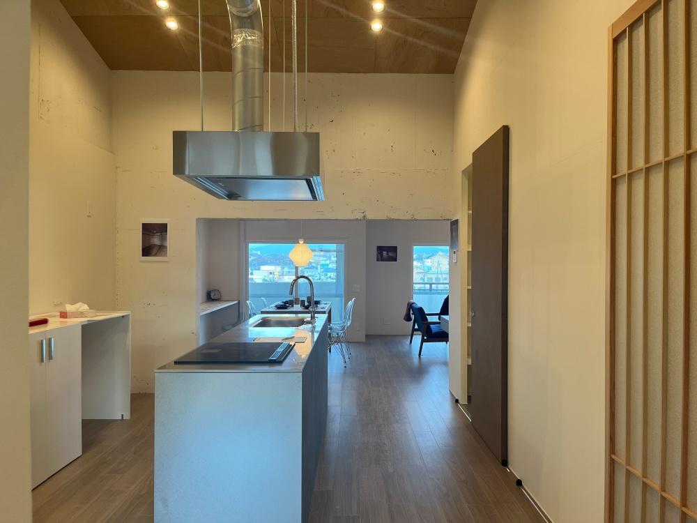 和泉市府中町四丁目１８番の売買物件/こんなに大きな垂れ壁にはなかなか出会いません