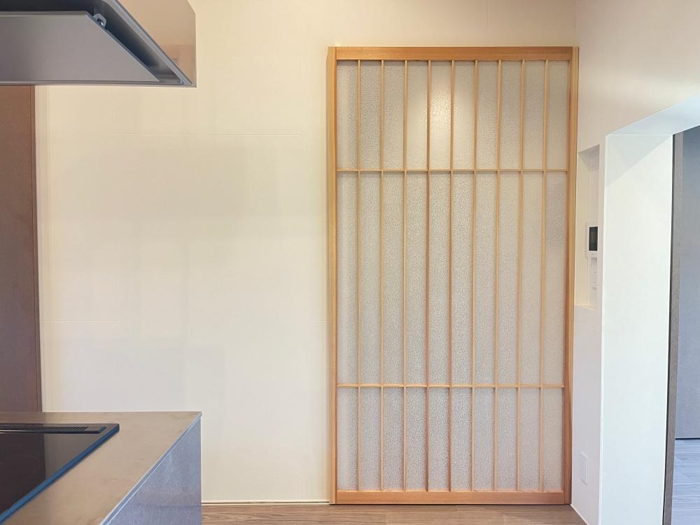 和泉市府中町四丁目１８番の売買物件/まるで和紙ですが、耐久性のあるこれはワーロンシートと言うそうです。