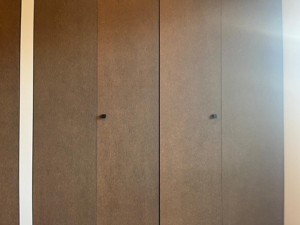 和泉市府中町四丁目１８番の売買物件/下地材の裏面を仕上げに使っており、手触り感◎