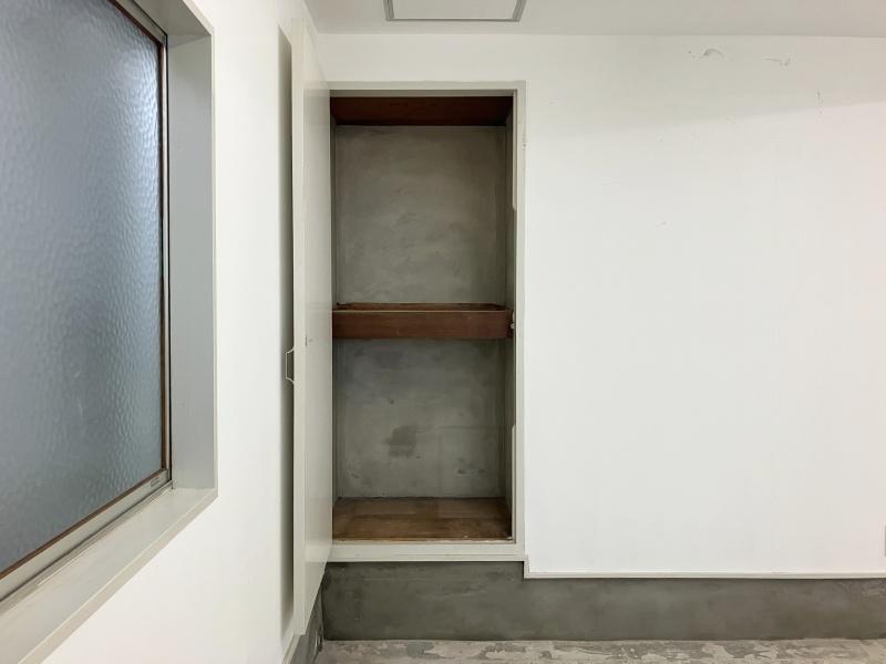 大阪市天王寺区城南寺町の賃貸物件/小さな収納あり。