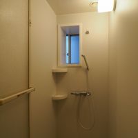 大阪市浪速区元町2丁目の賃貸物件/窓があるシャワーブース