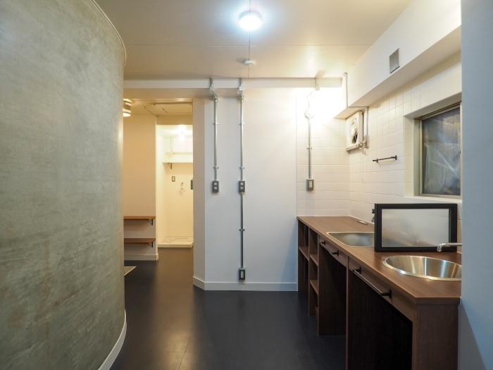 大阪市浪速区元町2丁目の賃貸物件/収納にもなる多機能カウンターキッチン