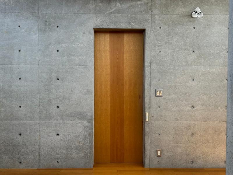 大阪府高槻市塚原6丁目の売買物件/収まりの美しい建具