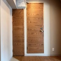 大阪市北区中崎西３丁目の賃貸物件/トイレは玄関前に。