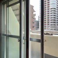 大阪市北区中崎西３丁目の賃貸物件/音に配慮して、二重窓にしてくれています。