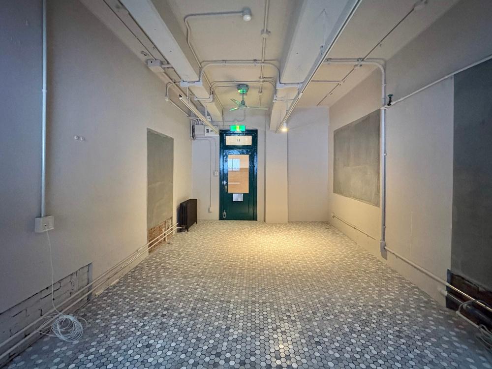 大阪市中央区伏見町３丁目の賃貸物件/タイルが可愛らしい、8.5坪の1F区画