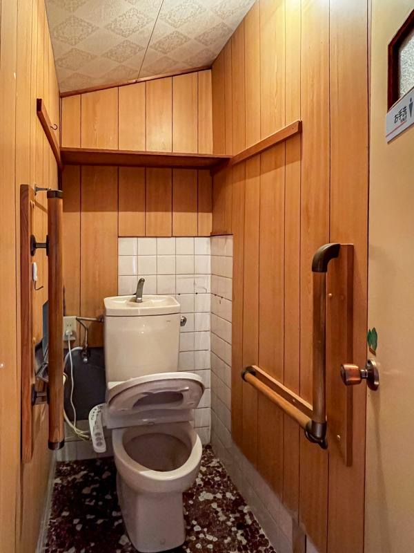 大阪府東大阪市永和三丁目の賃貸物件/温水洗浄便座付きのトイレ