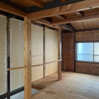 大阪市北区中崎2丁目の賃貸物件/2階は窓が2つの2面採光。