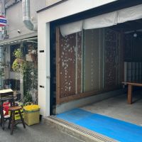 大阪市北区中崎2丁目の賃貸物件/街に開けたファサード。