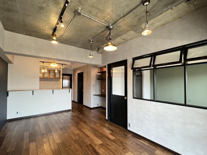 大阪市港区弁天2丁目の売買物件/約14畳のLDKスペース。