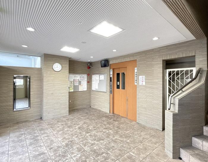 大阪市港区弁天2丁目の売買物件/共用エントランス。