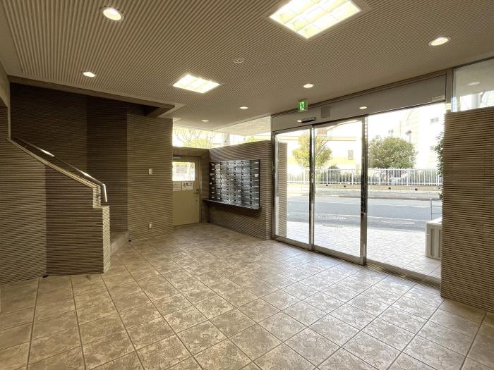 大阪市港区弁天2丁目の売買物件/共用エントランス。