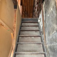 大阪府大阪市北区中津３丁目の賃貸物件/外階段から2階へ。