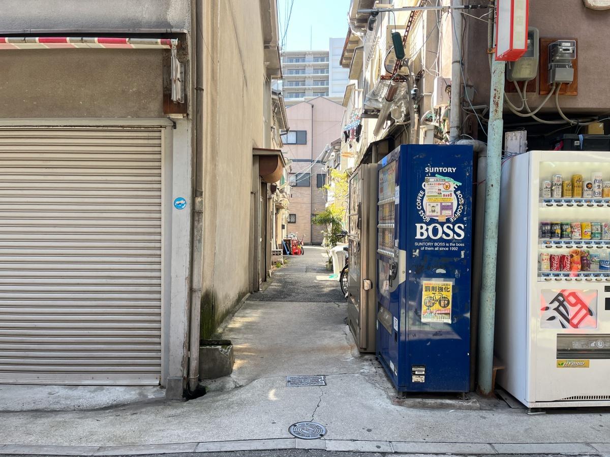 大阪府大阪市北区中津３丁目の賃貸物件/物件はこの路地から。